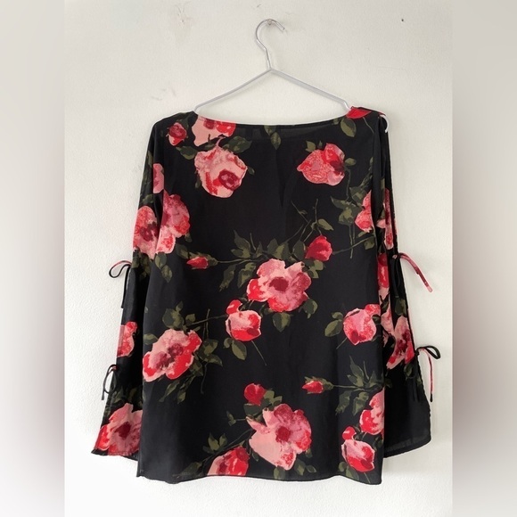 ARITZIA Wilfred Pozzi Black Floral Tie Sleeve Blouse - Picture 12 of 12